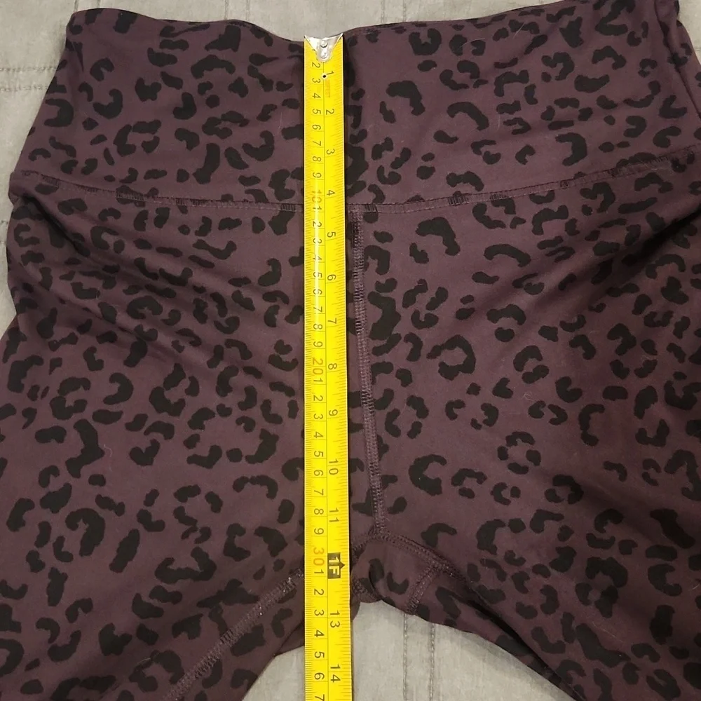 Zobha Dark Purple Animal Print Leggings Size XL!